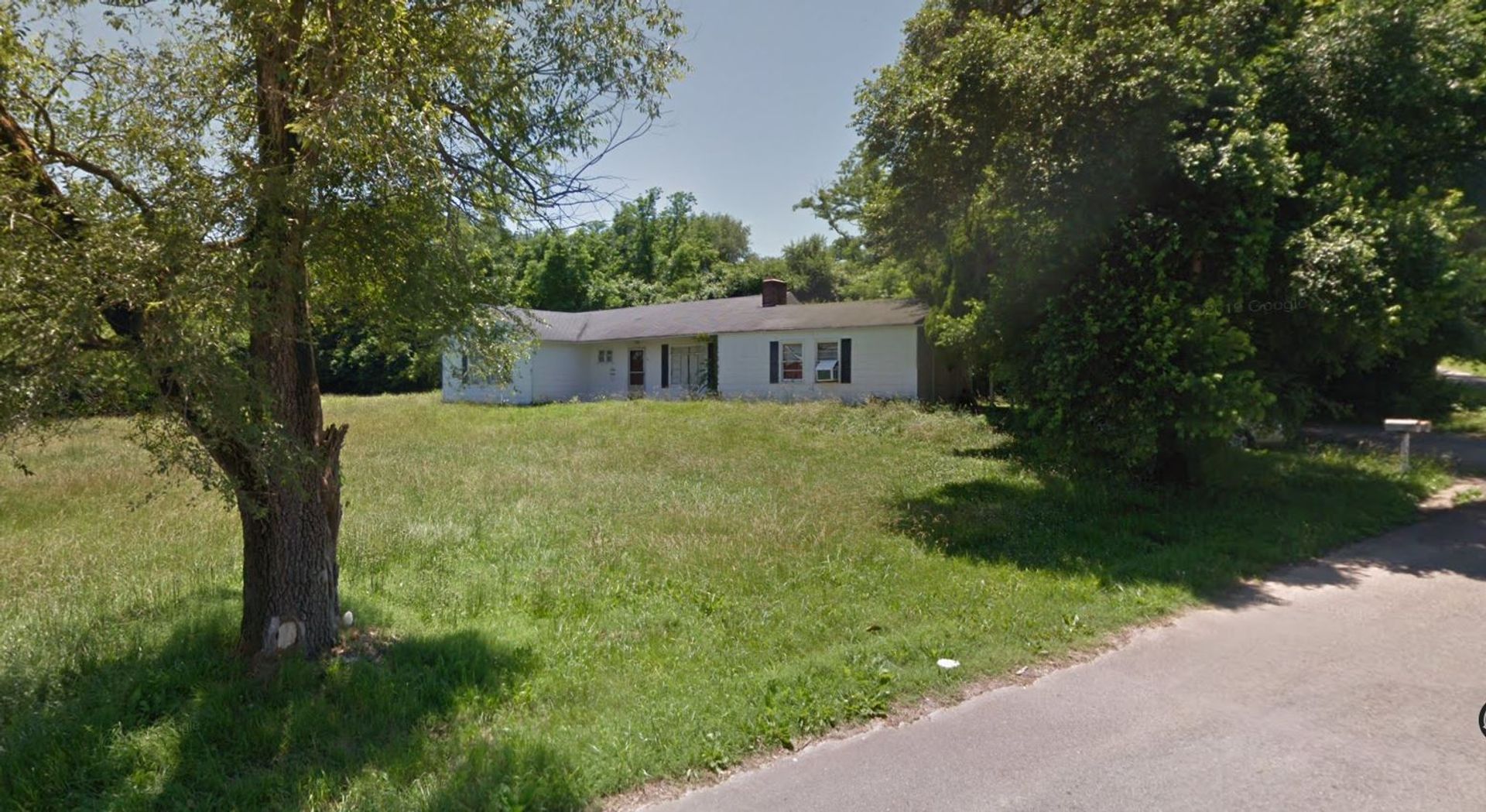 Clarksville Apartment: 420 Lafayette Road