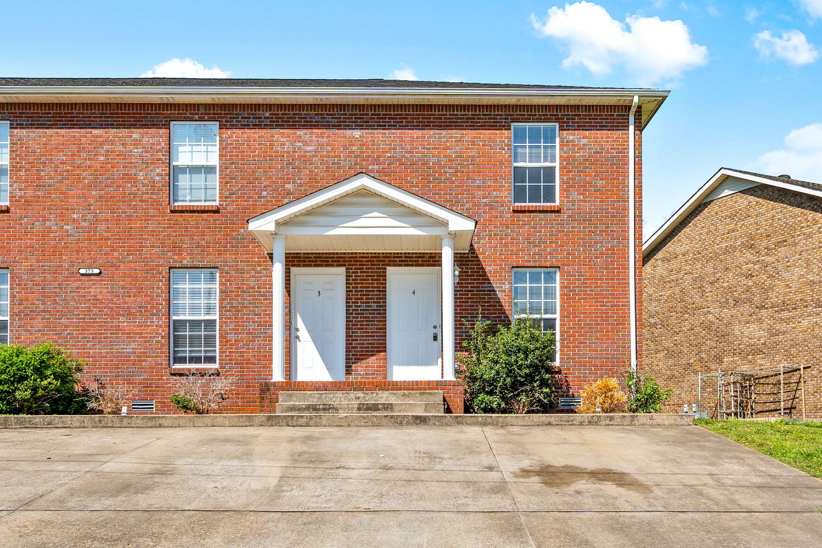 Clarksville Apartment: 375 Peabody Drive