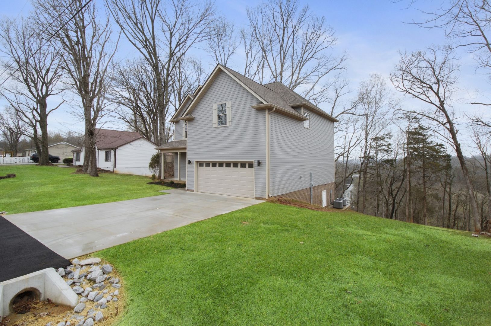 Powell Rd - 2125 33 of 34