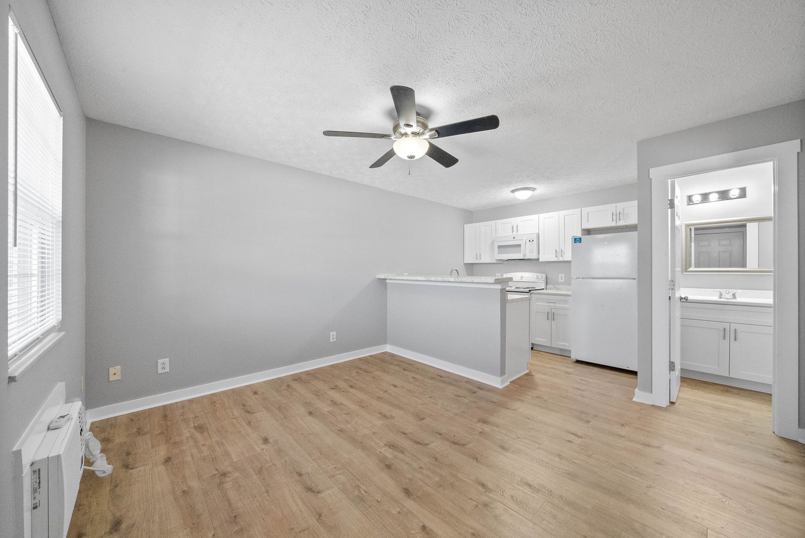 Clarksville Apartment: 765 Robb Avenue