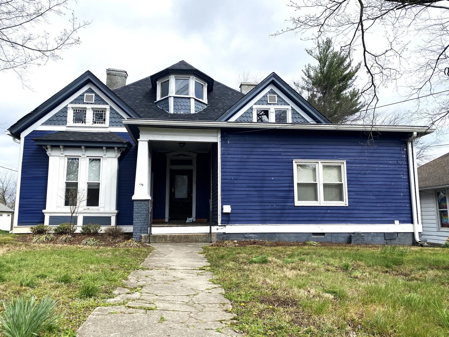 Clarksville Apartment: 123 Marion Street