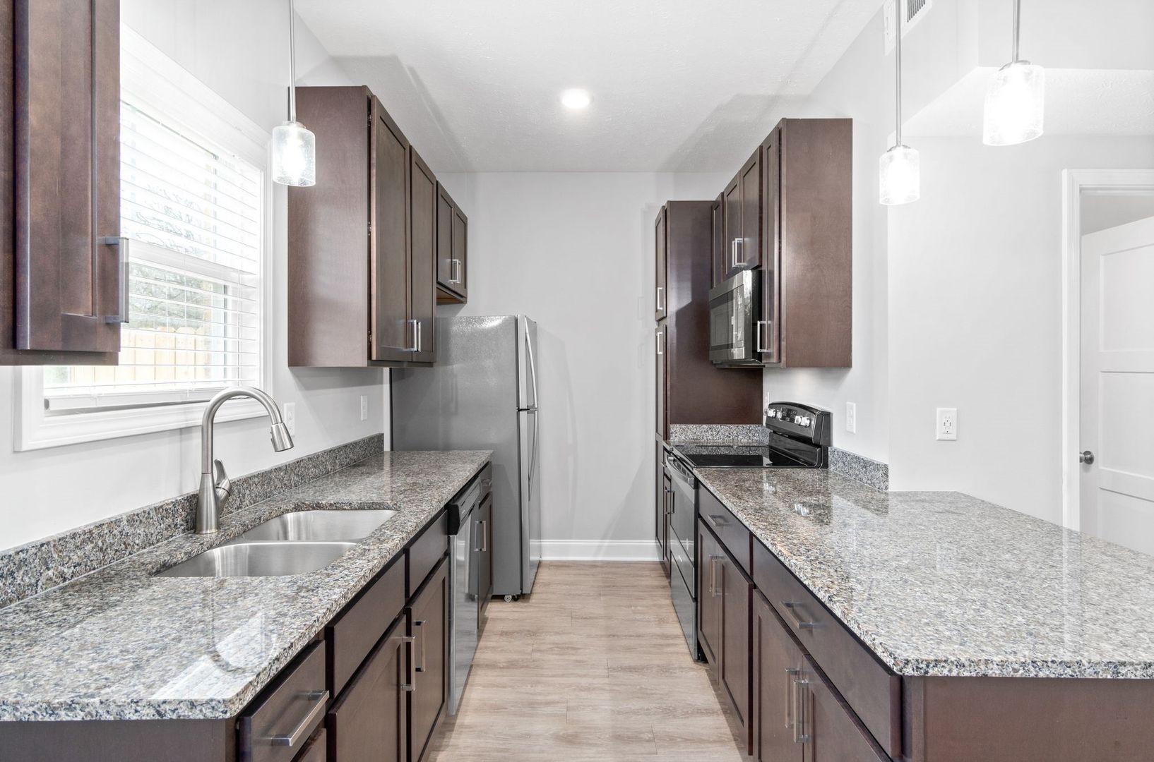 Clarksville Apartment: 1625 Golf Club Ln