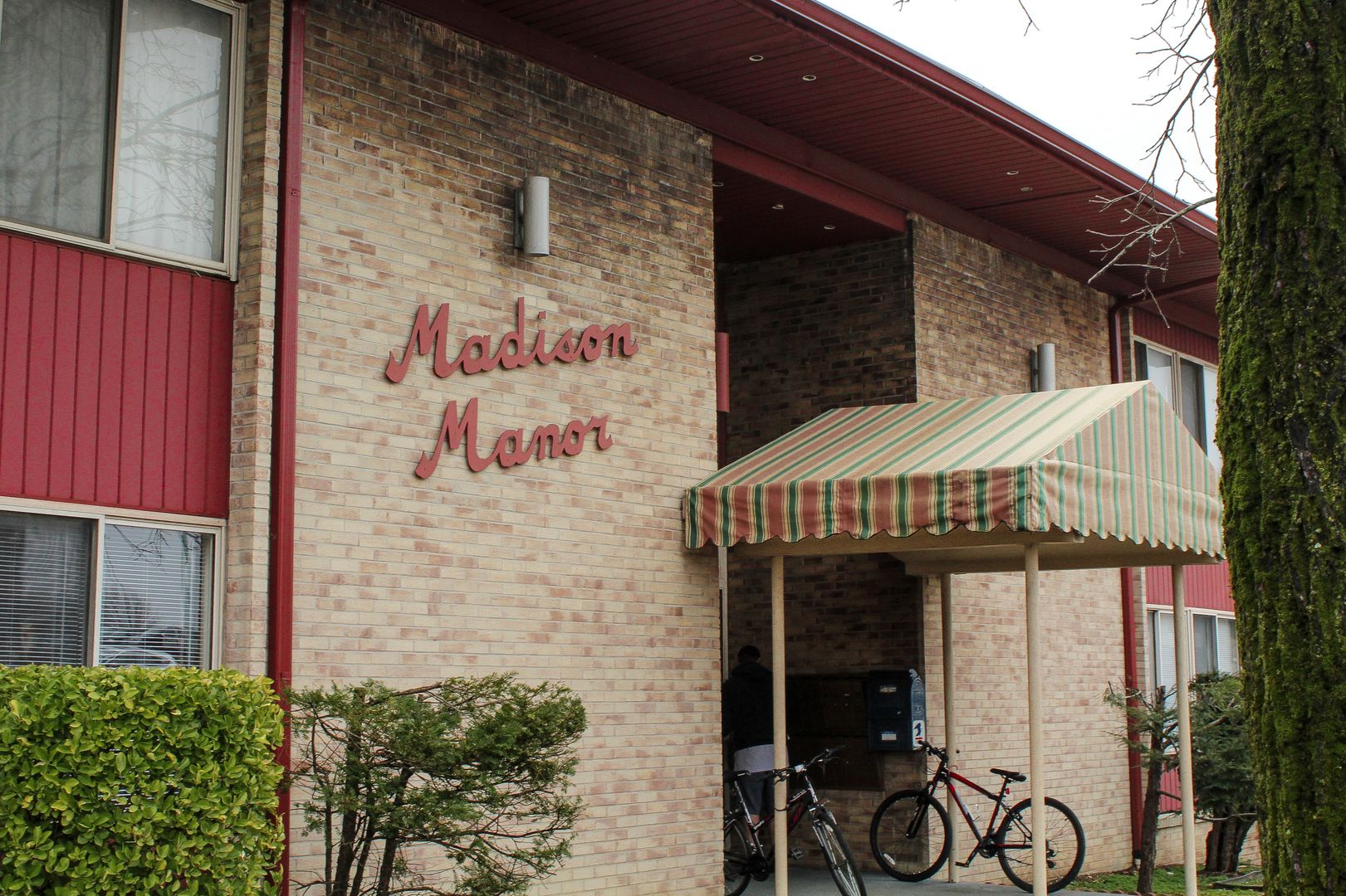 Clarksville Apartment: 612 Madison Street