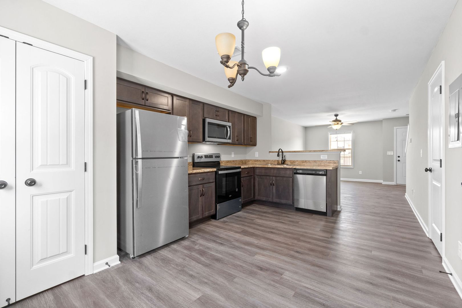 Clarksville Apartment: 495 Palmer Drive