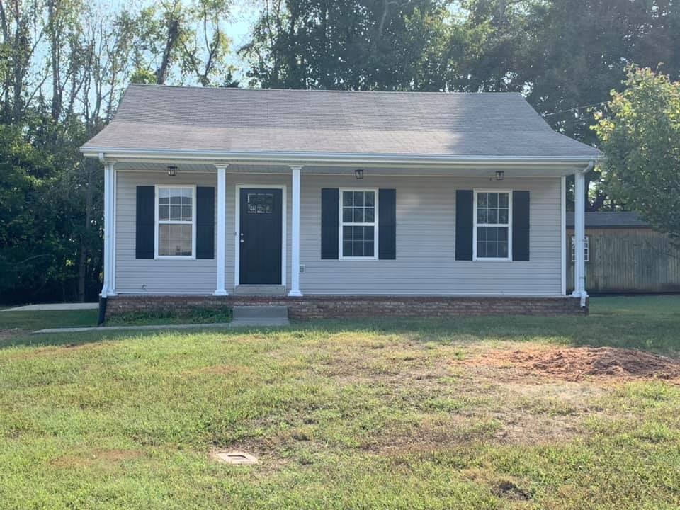 Clarksville House: 2837 Teakwood Drive