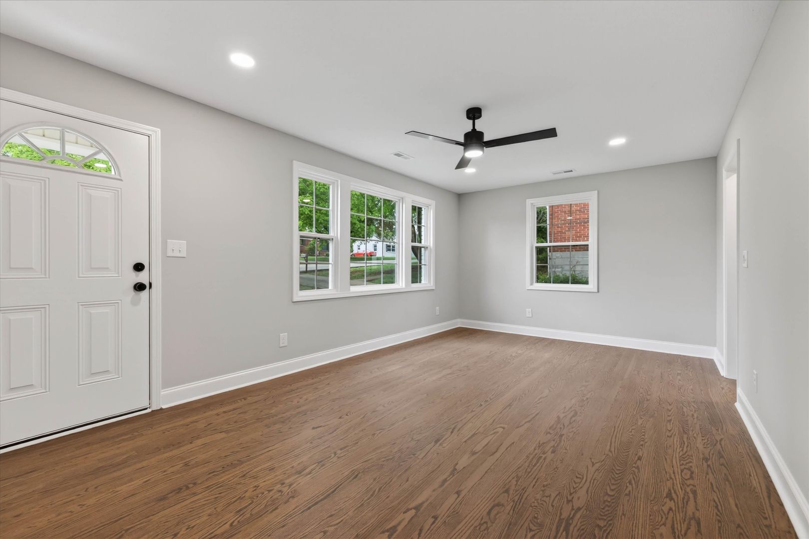 Clearview Dr - 221 7 of 12