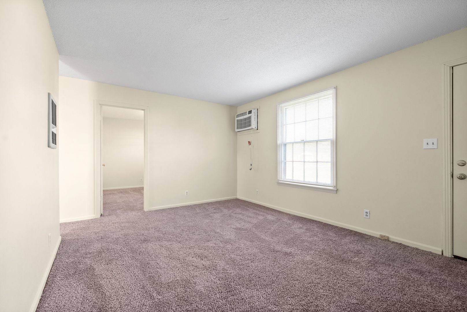 Clarksville Apartment: 122 Tandy Drive