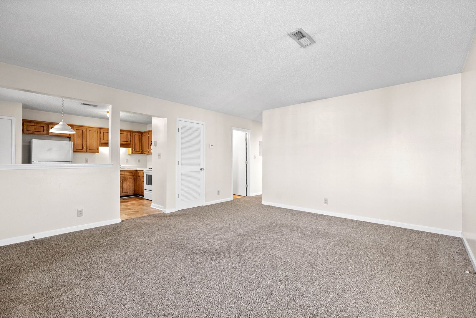 Clarksville Apartment: 1891 Waters Edge Drive