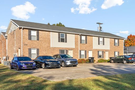 2 Bedroom Pet Friendly Townhome For Rent! – photo 1