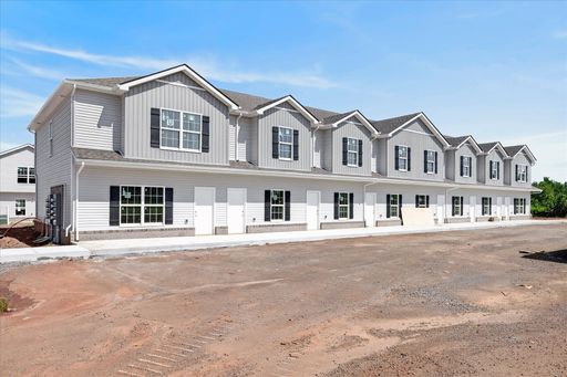 BRAND NEW CONSTRUCTION TOWNHOMES! Located near APSU & off of Wilma Rudolph. – photo 1