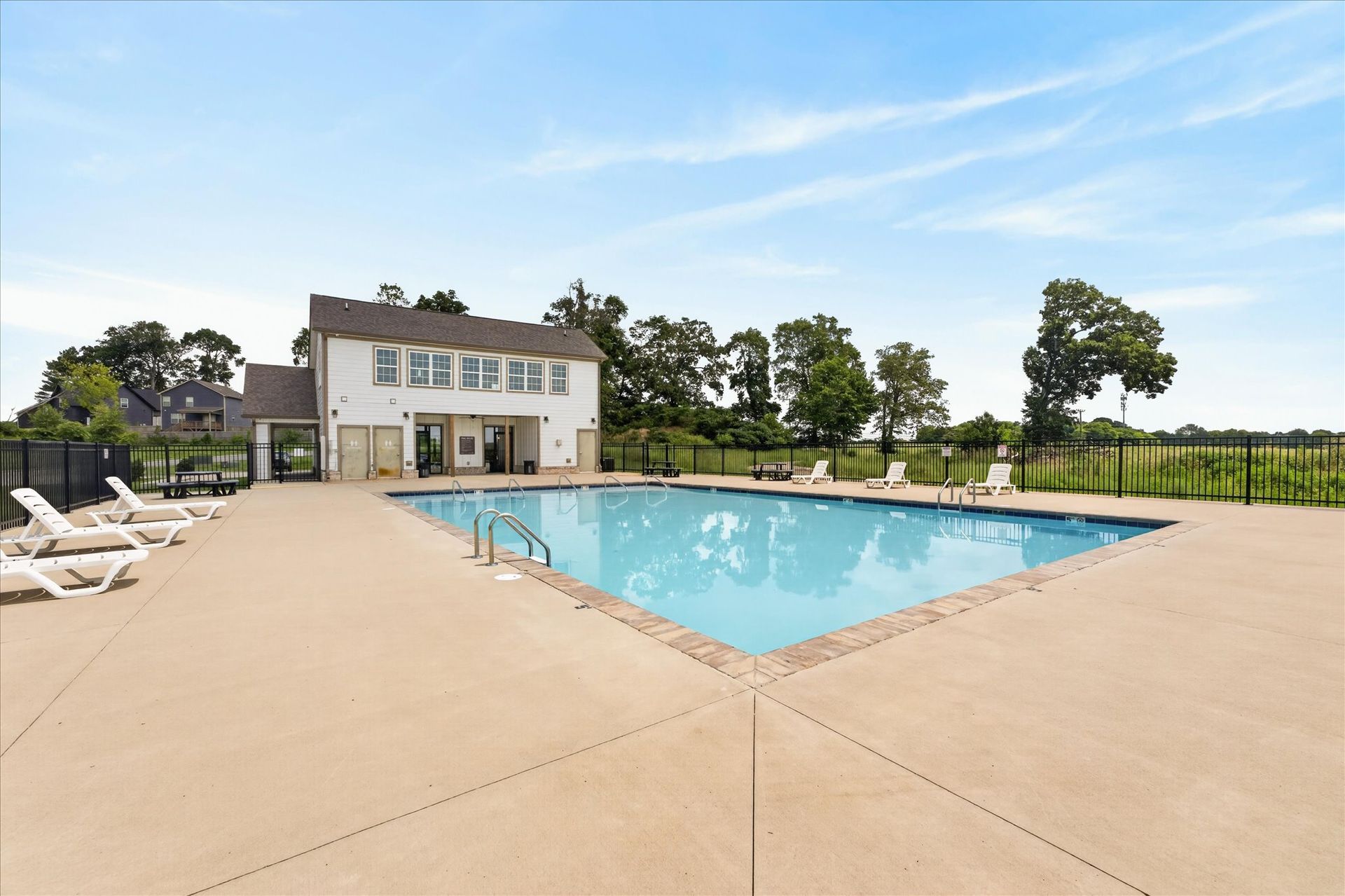 Pool at Allen Rd - 3350 (x114) (2 of 8)