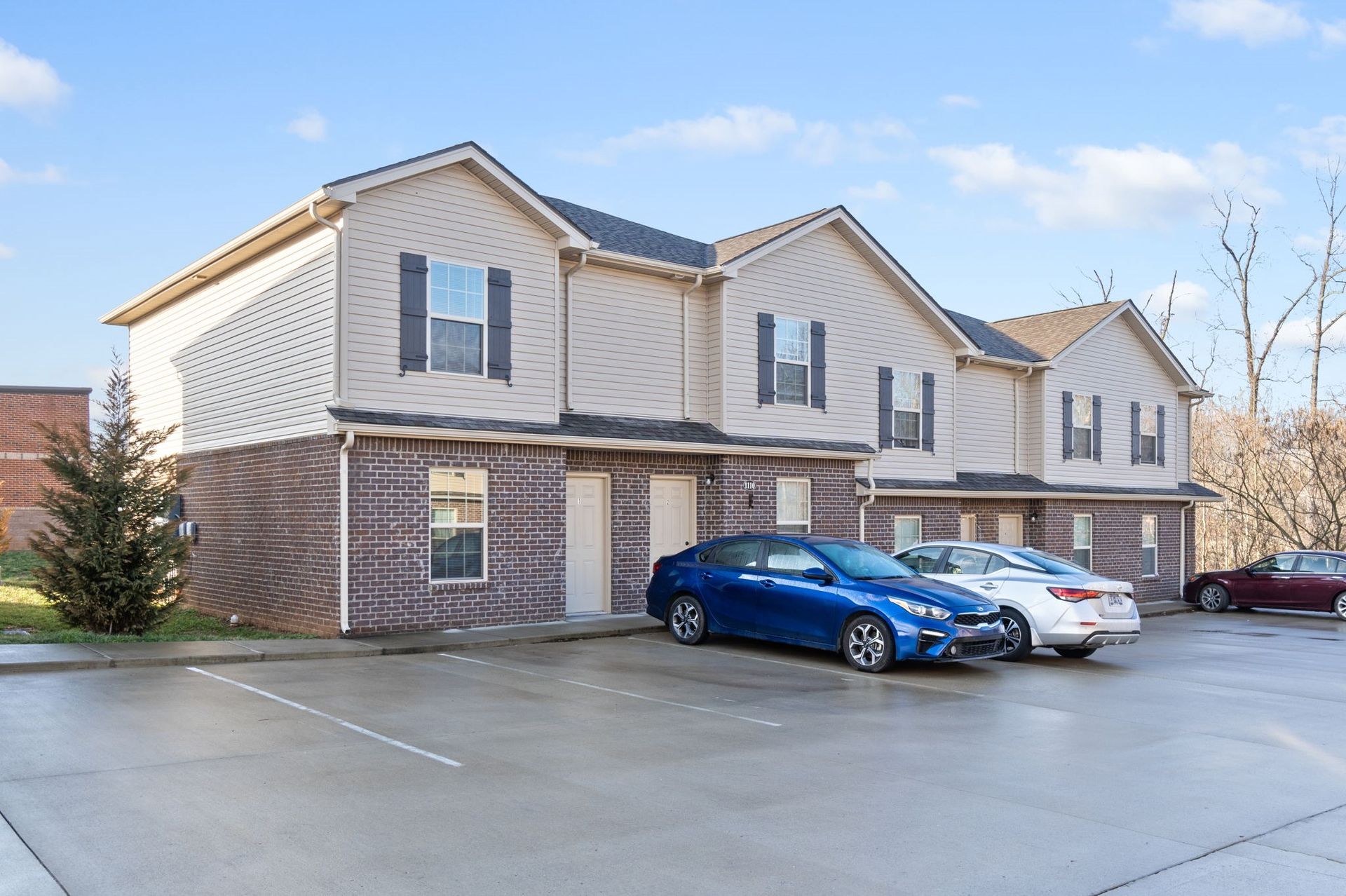 Ash Ridge Dr - 1110 (x36) 2 of 12