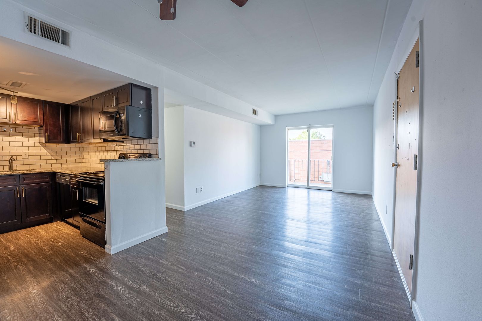 St. Louis Apartment: 7221 Anna St