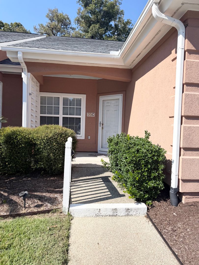 Little River House: 4661 Lightkeepers Way