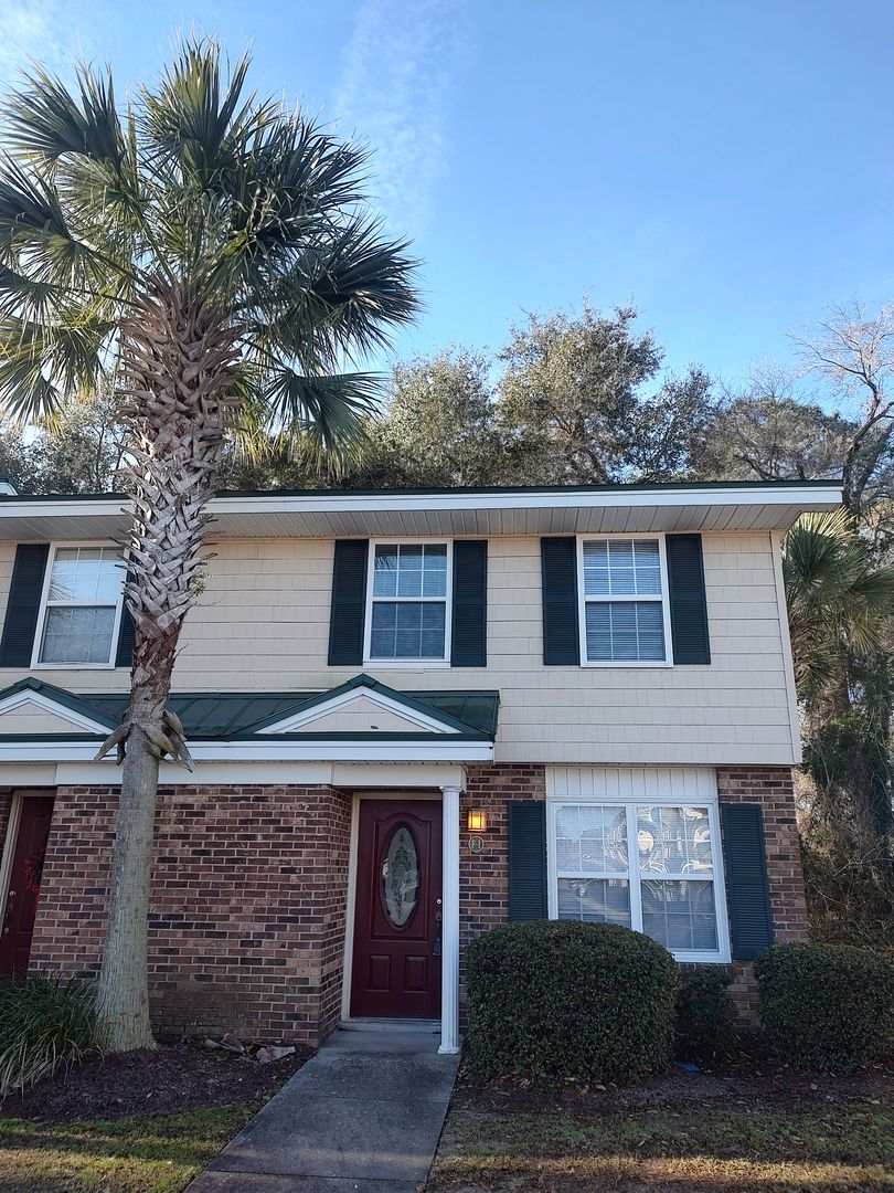 Conway Townhome: 1432 Highway 544