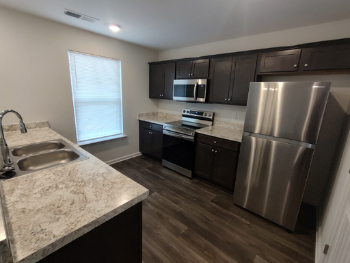 Move in Ready! Easy & Quick move-in process