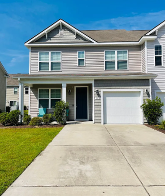 Spacious 4BR/3.5BA Townhome minutes from Downtown Conway, CCU, HGTC, Conway Hospital and so much more! – photo 1