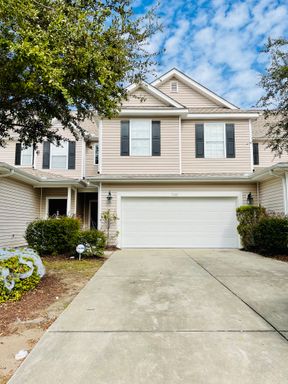 Spacious Townhome in Fairways at Wild Wing! – photo 1