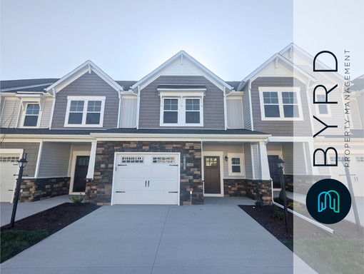 Stylish 3-Bedroom Townhome in Magnolia Green – Resort-Style Living!