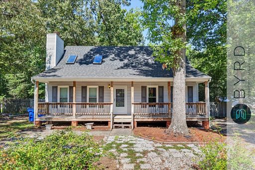 Charming North Chesterfield Home | 3 Beds, Vaulted Ceilings & Minutes to Iron Bridge Rd
