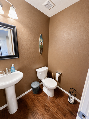 Listing photo thumbnail