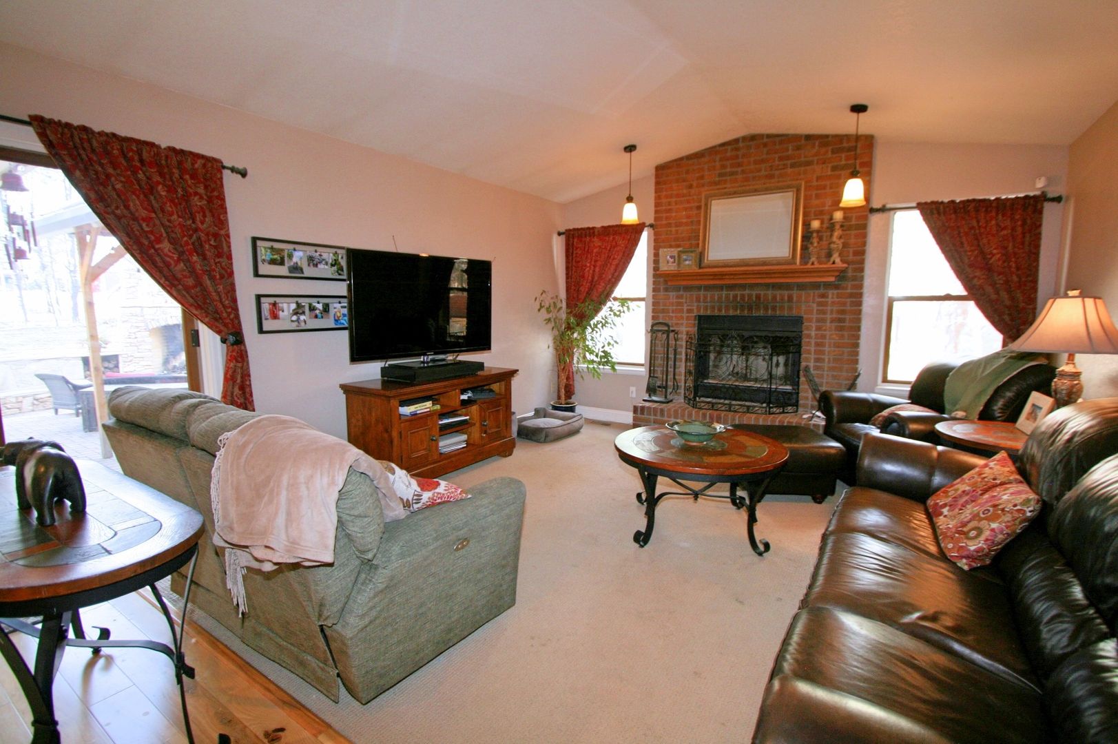 Listing photo