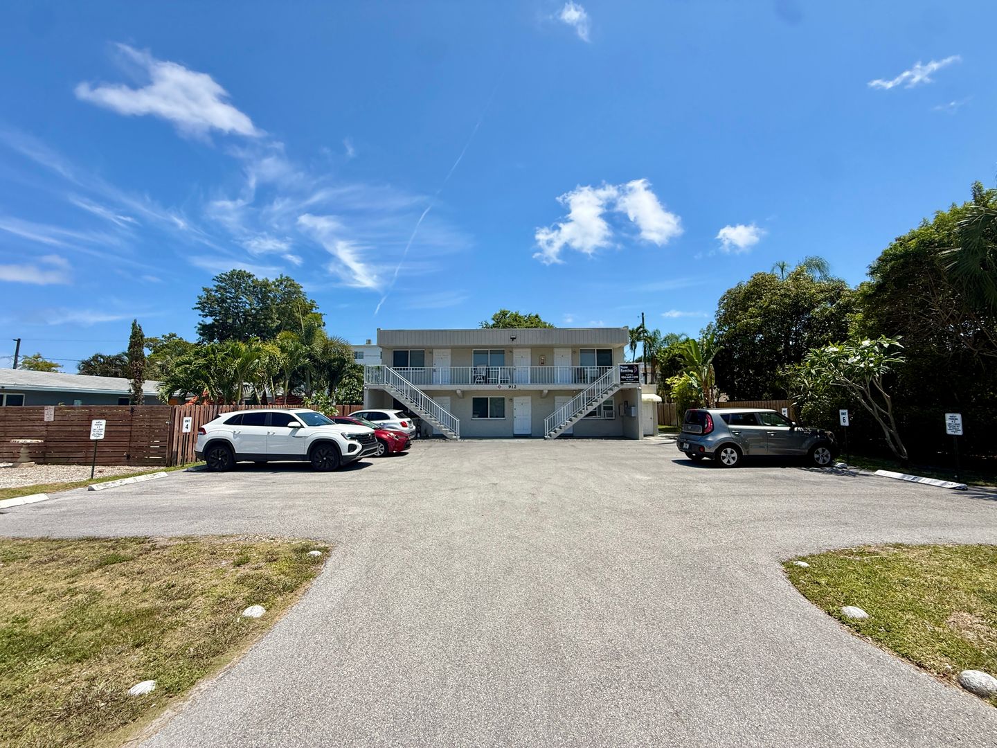 Fort Lauderdale Condo: 912 NE 17 CT #4
