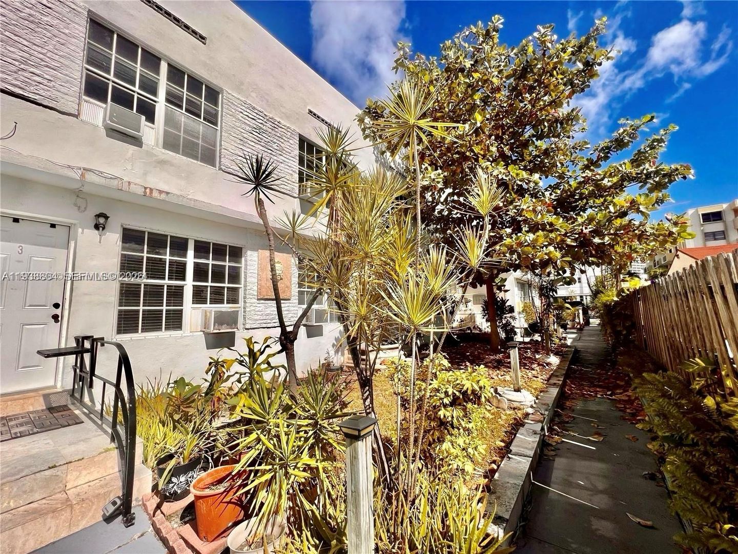 Miami Apartment: 6940 bay drive #7