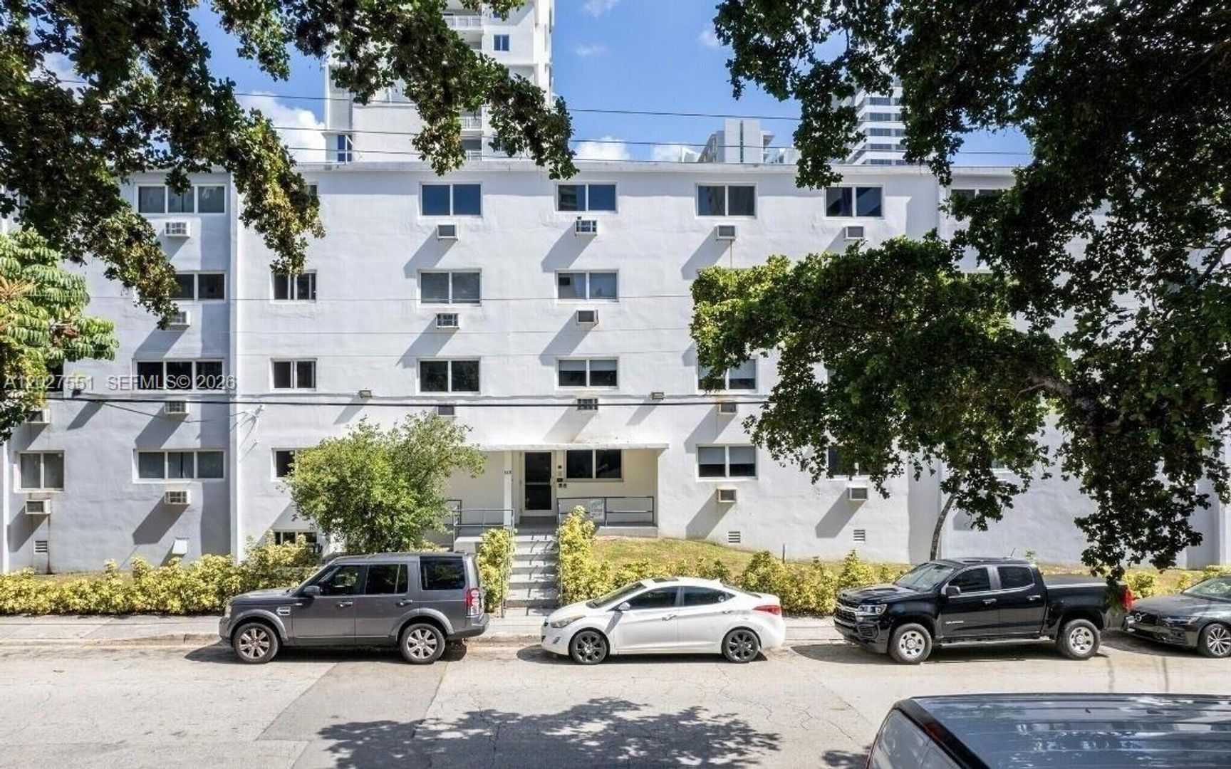 Miami Apartment: 143 SW 9th Street #304