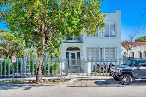 Remodeled Two-Bed, One-Bath Residence In The Vibrant Heart Of Little Havana – photo 1