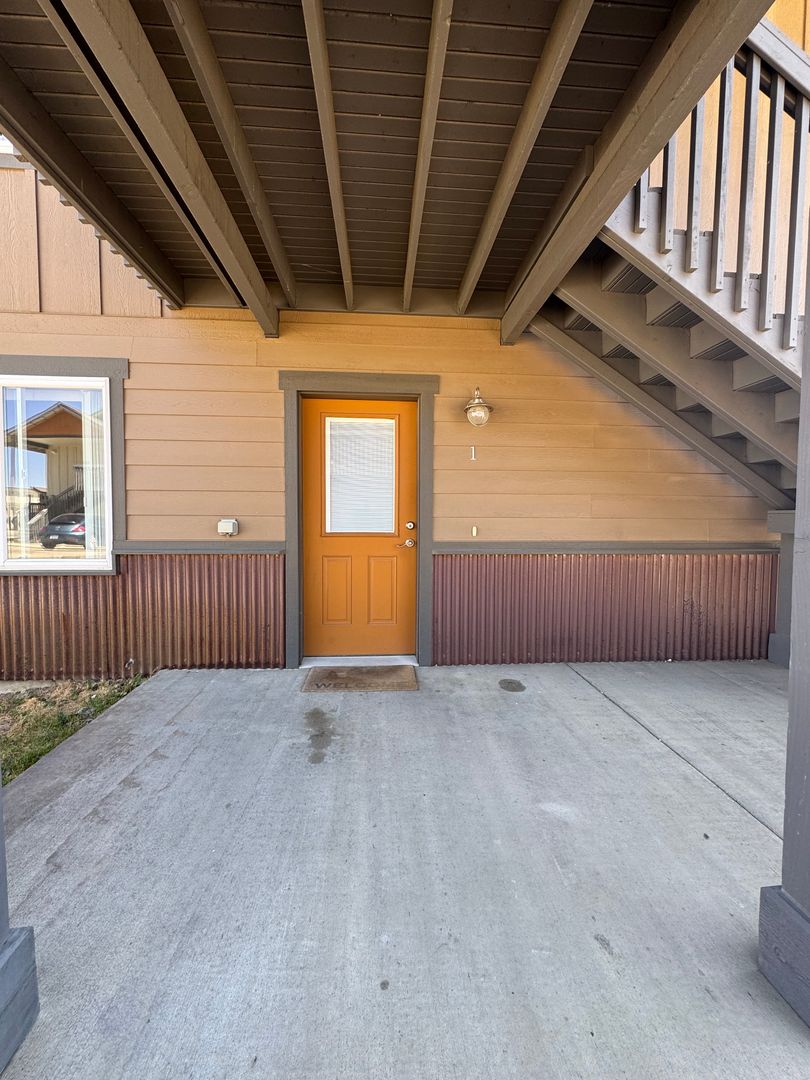 Ellensburg Apartment: 2239 Airport Rd
