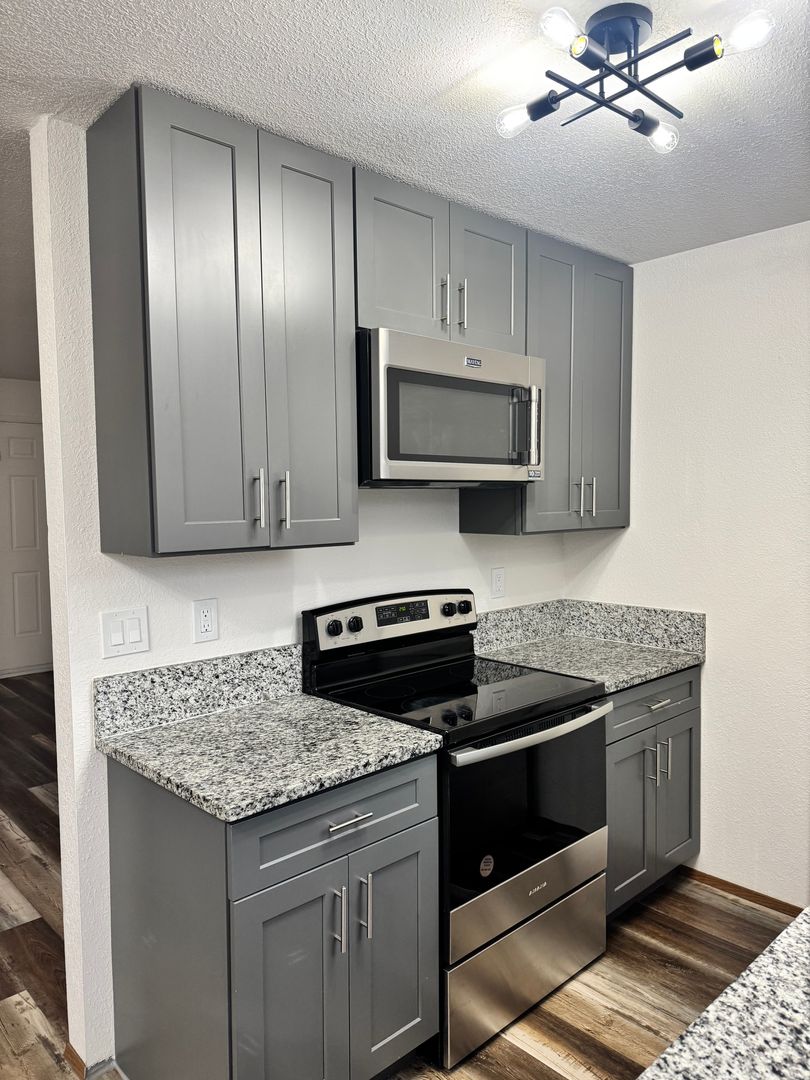 Ellensburg Apartment: 2109 N Walnut