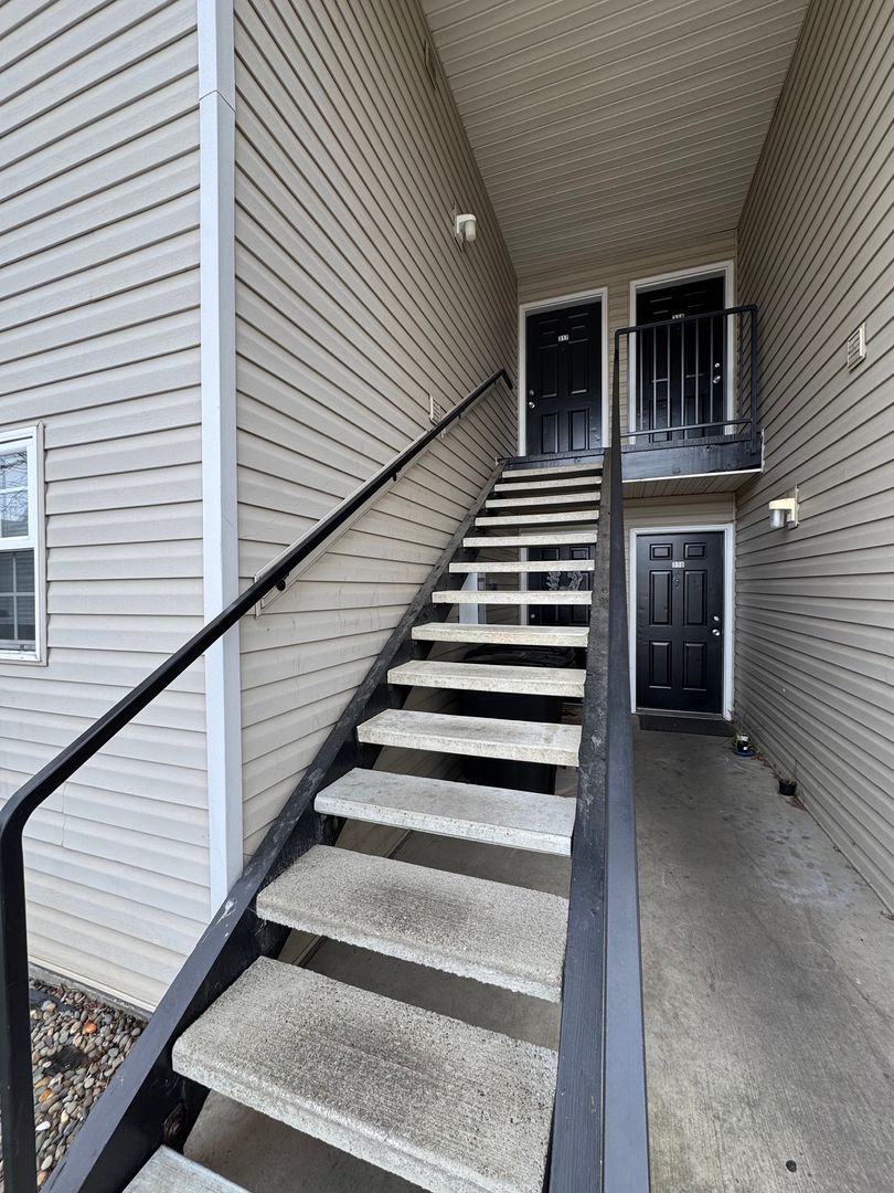 Ellensburg Apartment: 1015 E 18th Ave