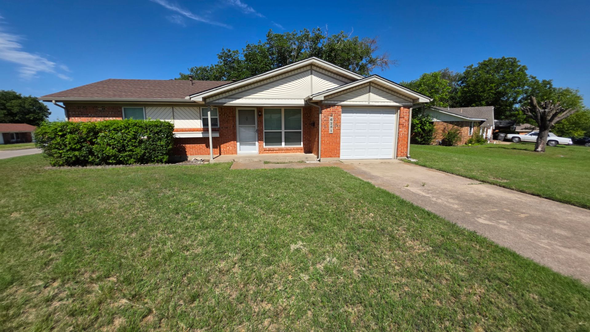Fort Worth House: 6251 Shadydell Drive