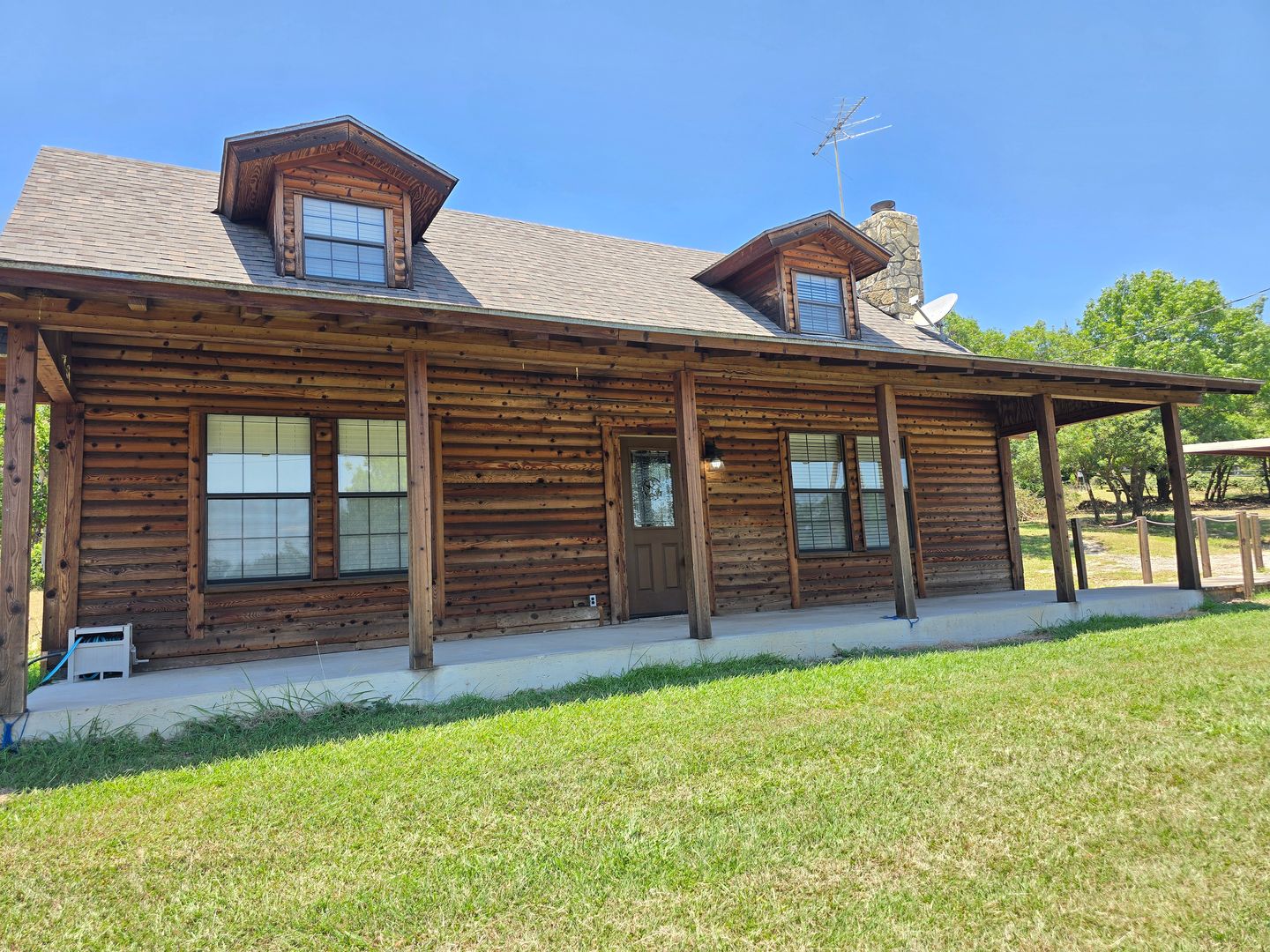 Azle House: 3505 Farmer Road