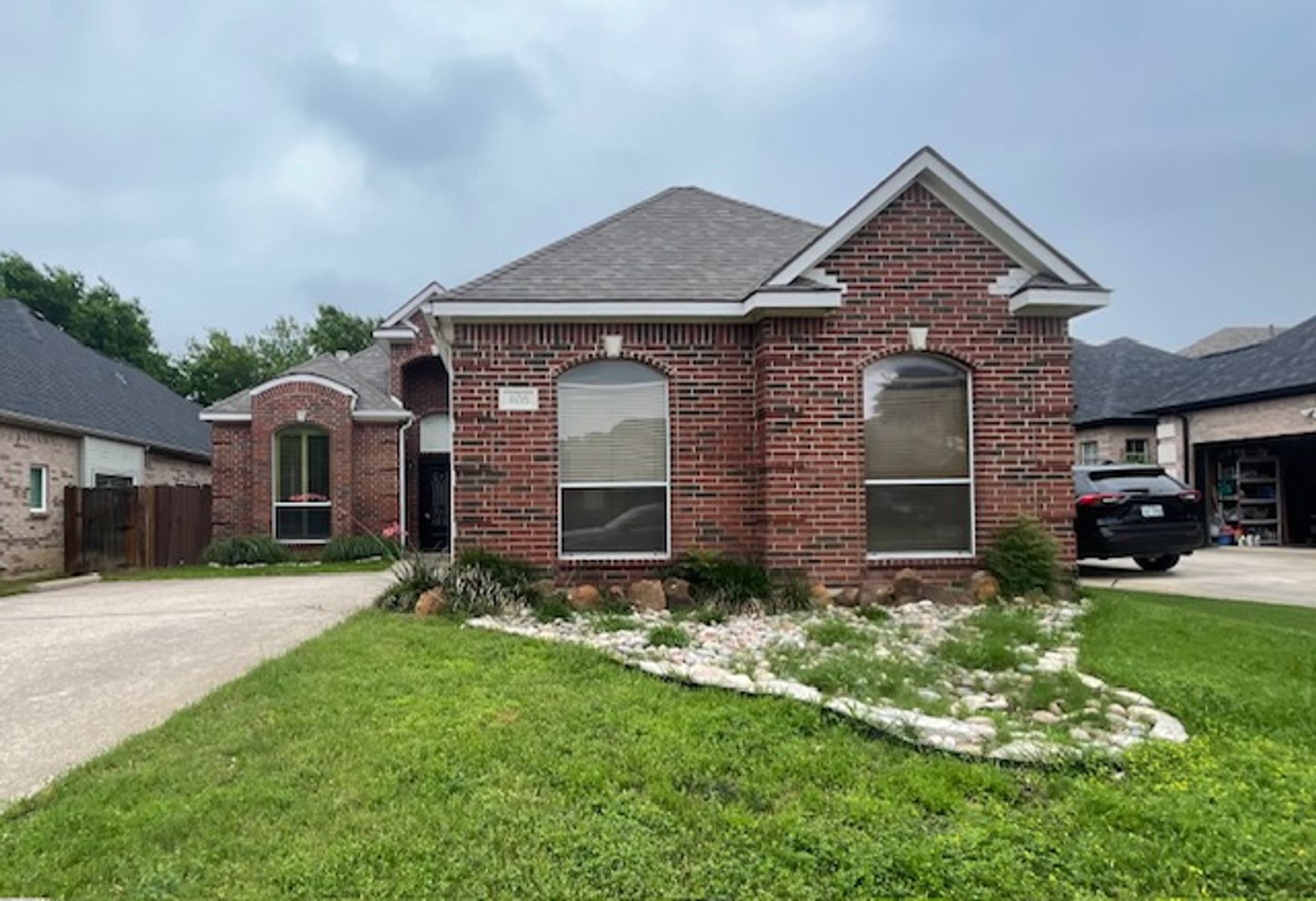 Euless House: 408 Hideaway Ct