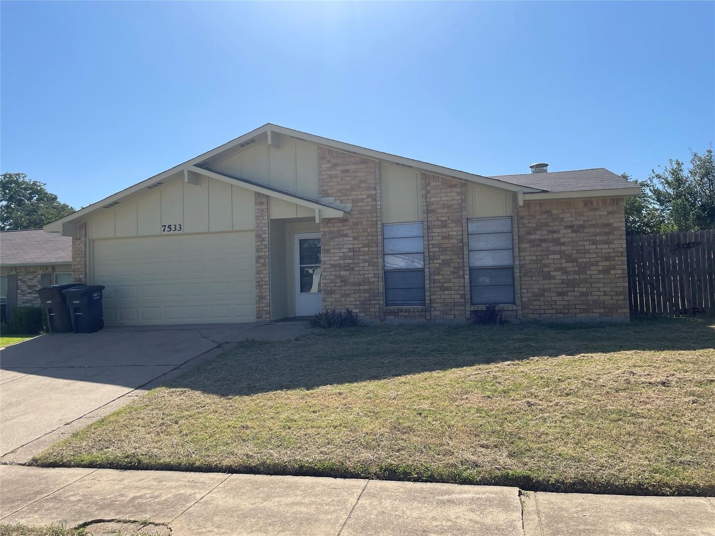 Fort Worth House: 7533 Parkwood Lane