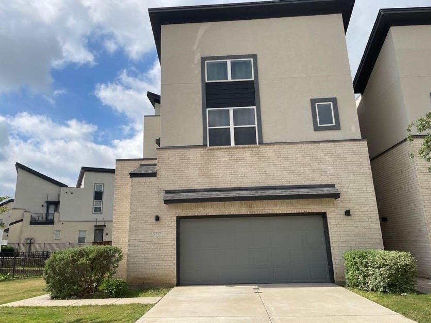 Irving House: 4342 Hebron Street