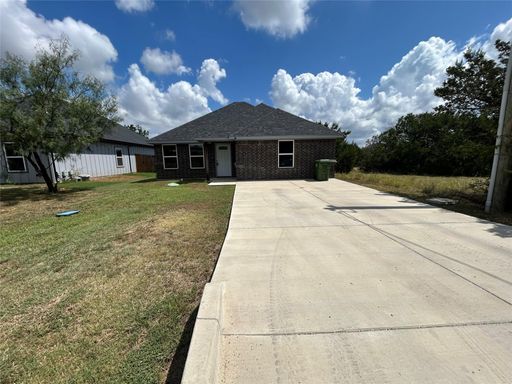 2211 Hercules Dr, Granbury, TX 76048