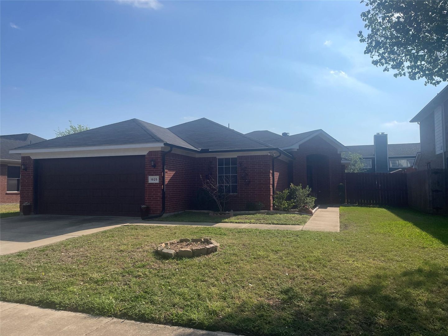 Fort Worth House: 1825 Kingsbrook Trl