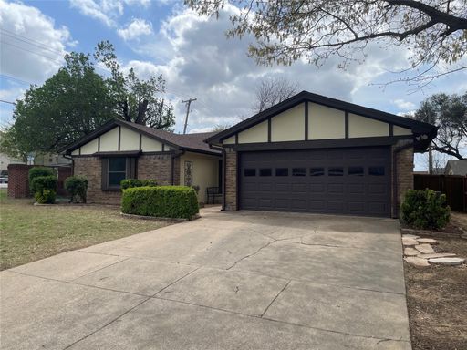 1900 Leighton Dr – photo 1