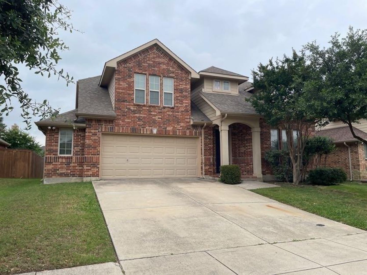 Fort Worth House: 9845 McFarring Dr