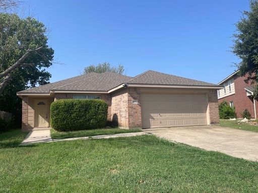 820 Eagle Drive, Saginaw, Texas 76131