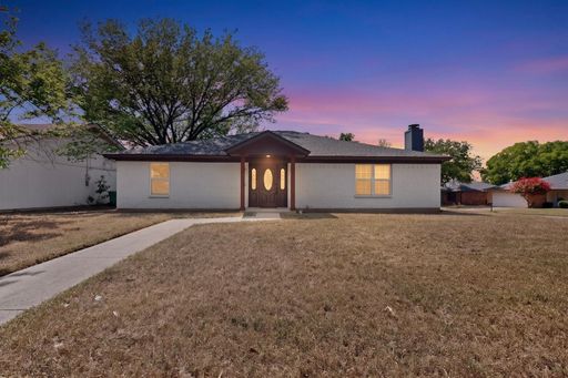 6000 Cool Springs Drive, Arlington, Texas 76001 – photo 1
