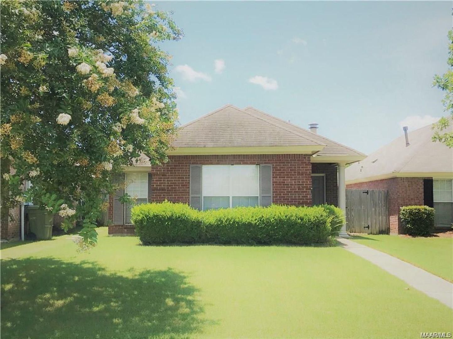 Montgomery House: 1124 Stafford Drive