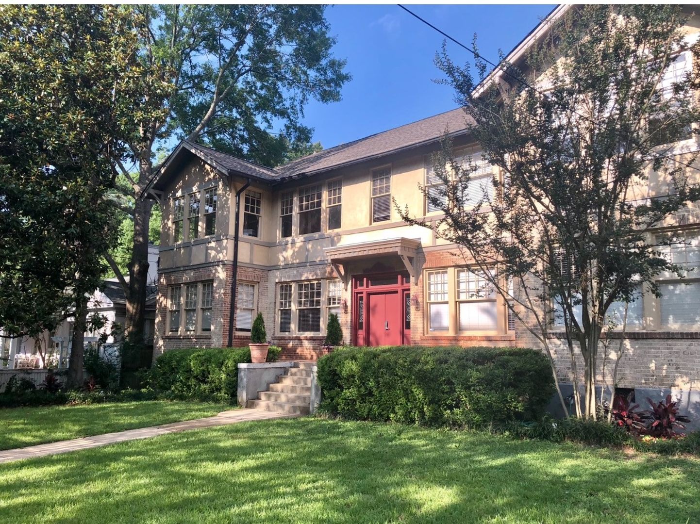Montgomery Apartment: 1301 S. Perry