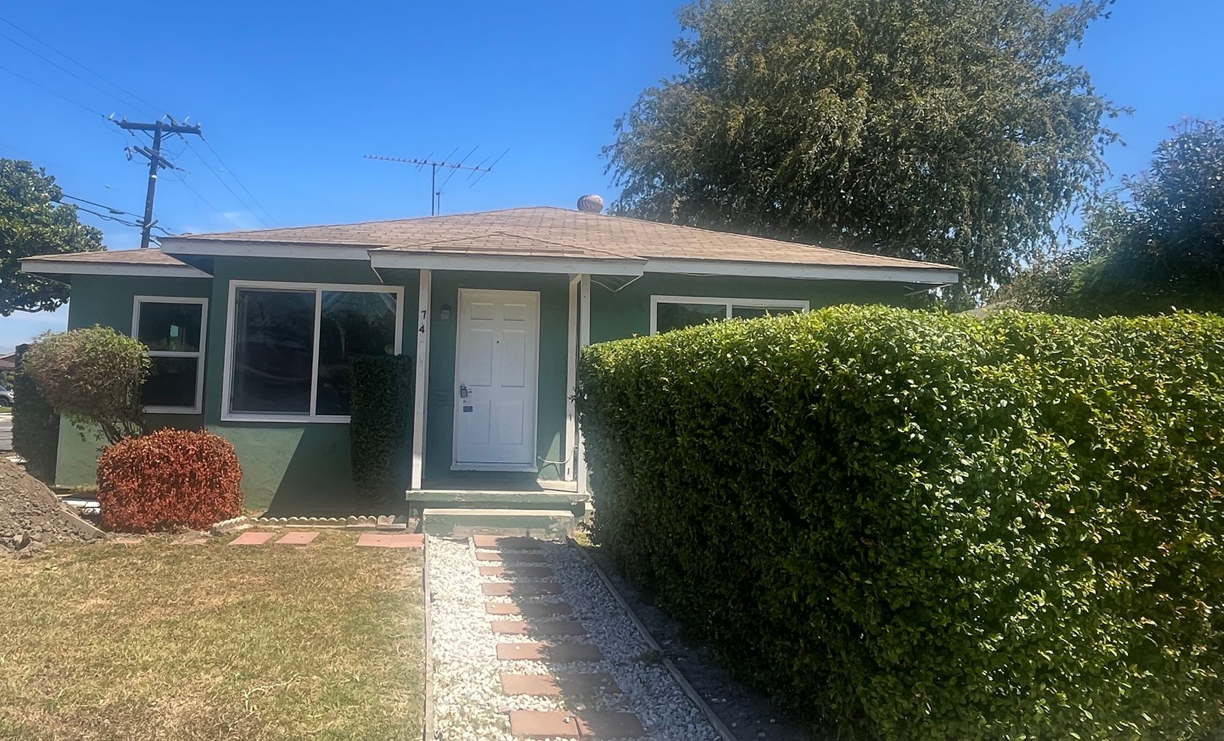 WHITTIER House: 7420 VICKI DR.