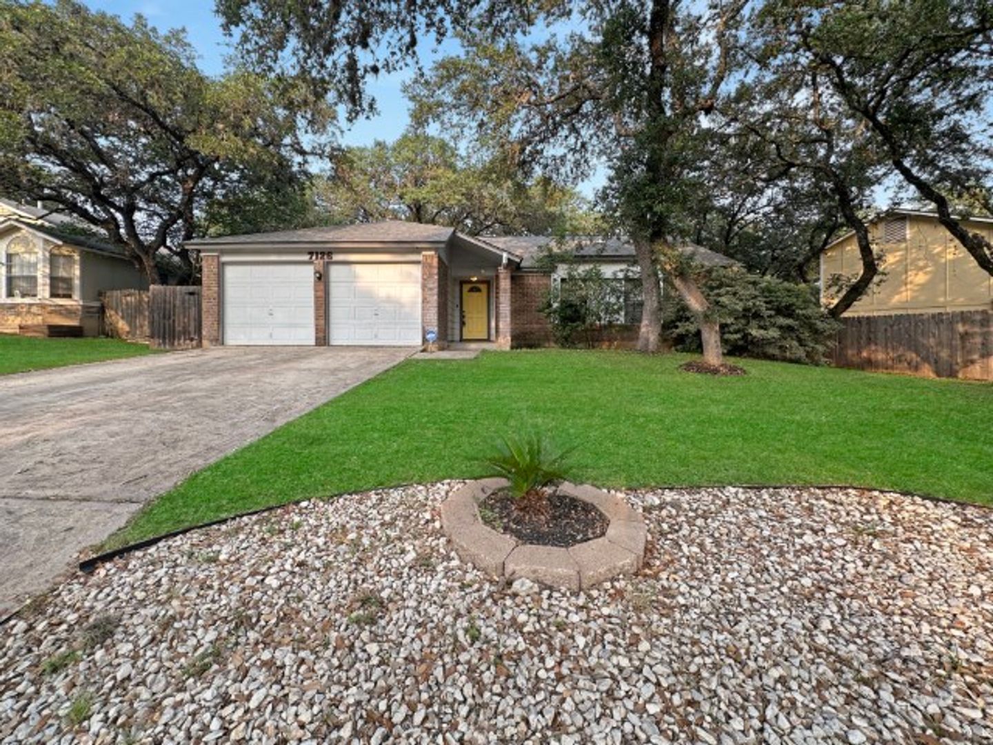 San Antonio House: 7126 Bart Hollow Dr
