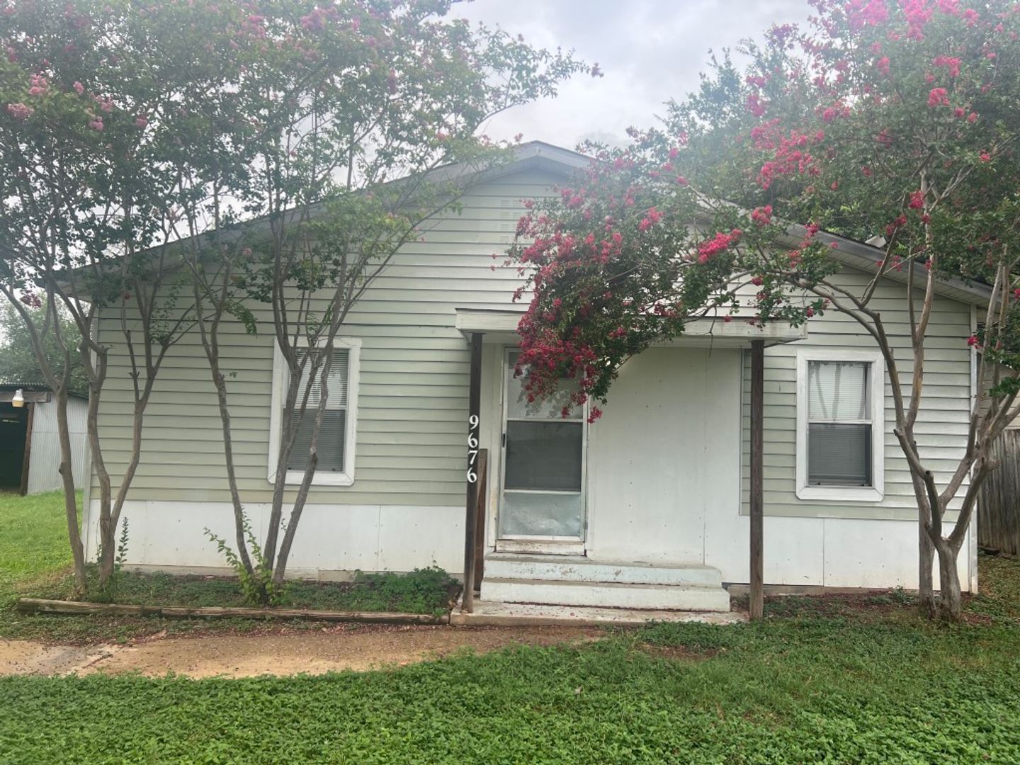 San Antonio House: 9676 Hildebrandt Rd