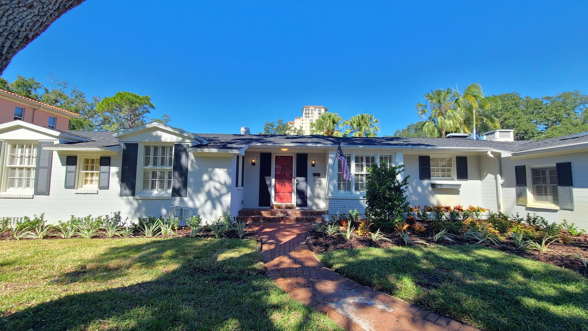 Tampa House: 2923 W. Lawn Ave